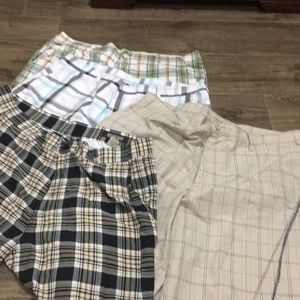 4 Men’s plaid shorts 38